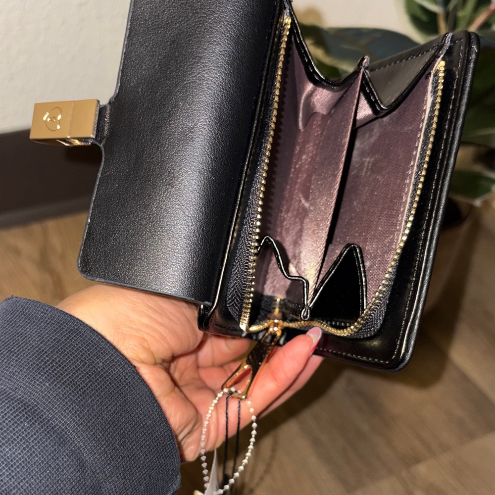 Black Leather Small Fold Wallet - Picture 10 of 14